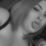 queeniebfree from onlyfans